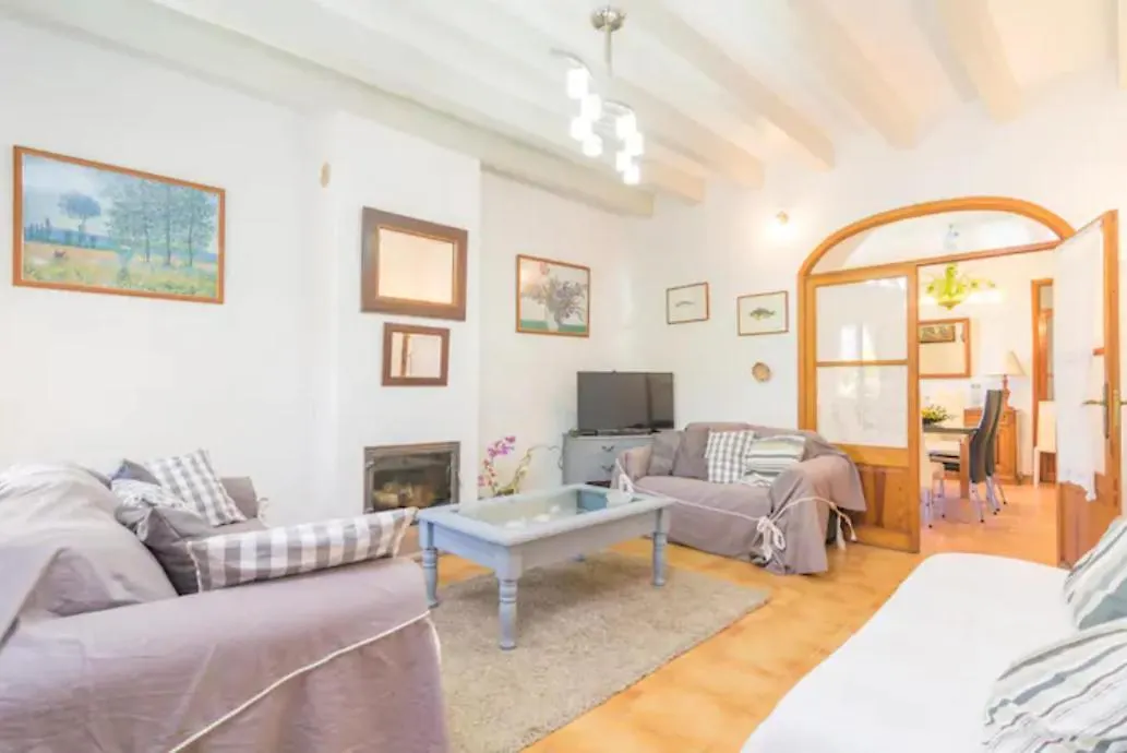 ヴィラ Casa Margarita, Casa Con Piscina En Fornalutxヴィラ